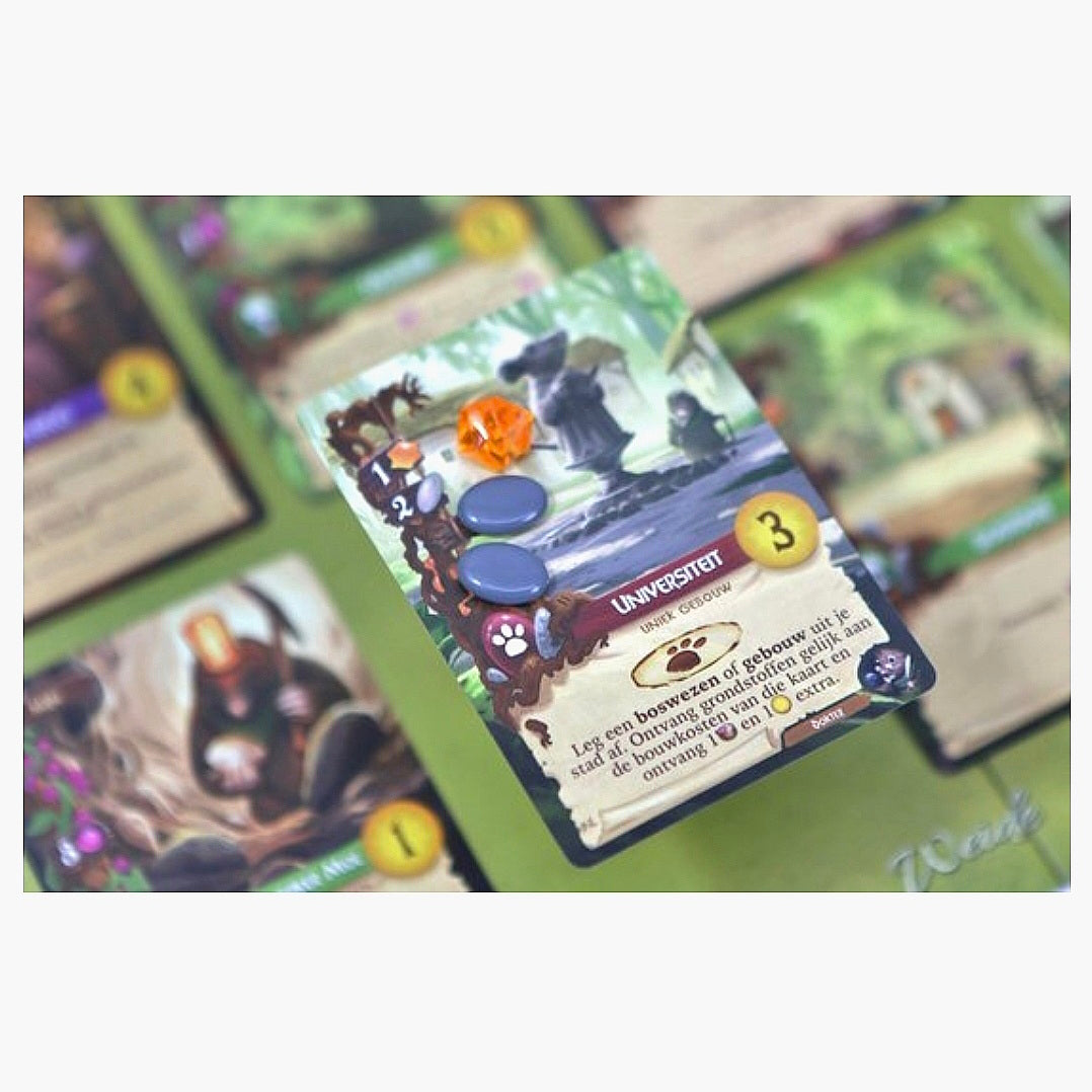 White Globin: Everdell