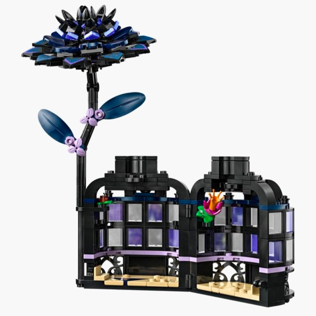 LEGO 76684: Wednesday - Zwarte Dahlia