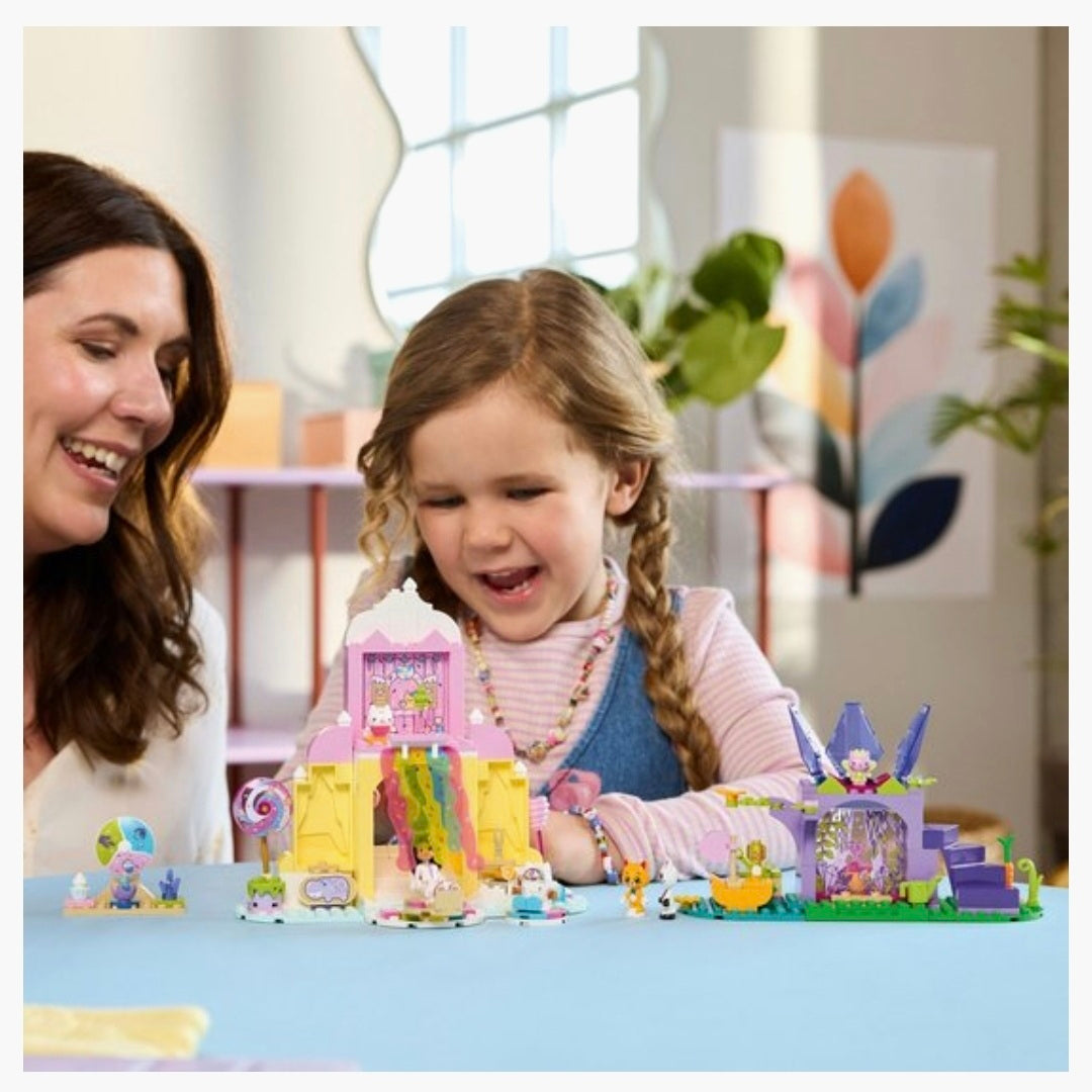 LEGO 11205: Gabby's Dollhouse - Snoepjesberg en Kittentuin