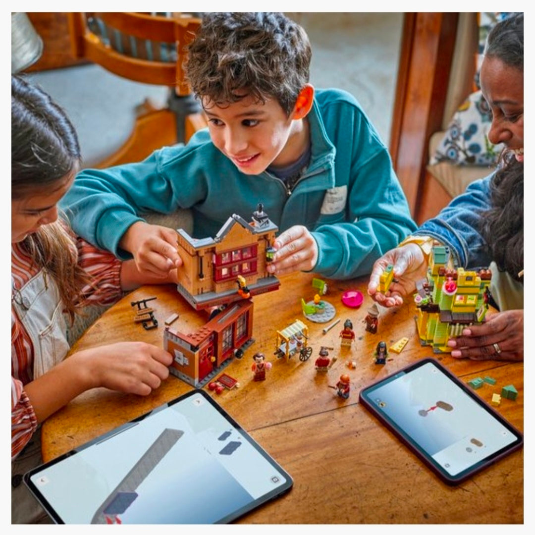 LEGO 76452: Harry Potter - Zwik & Zwachtels Zwerkbalpaleis en Ijssalon