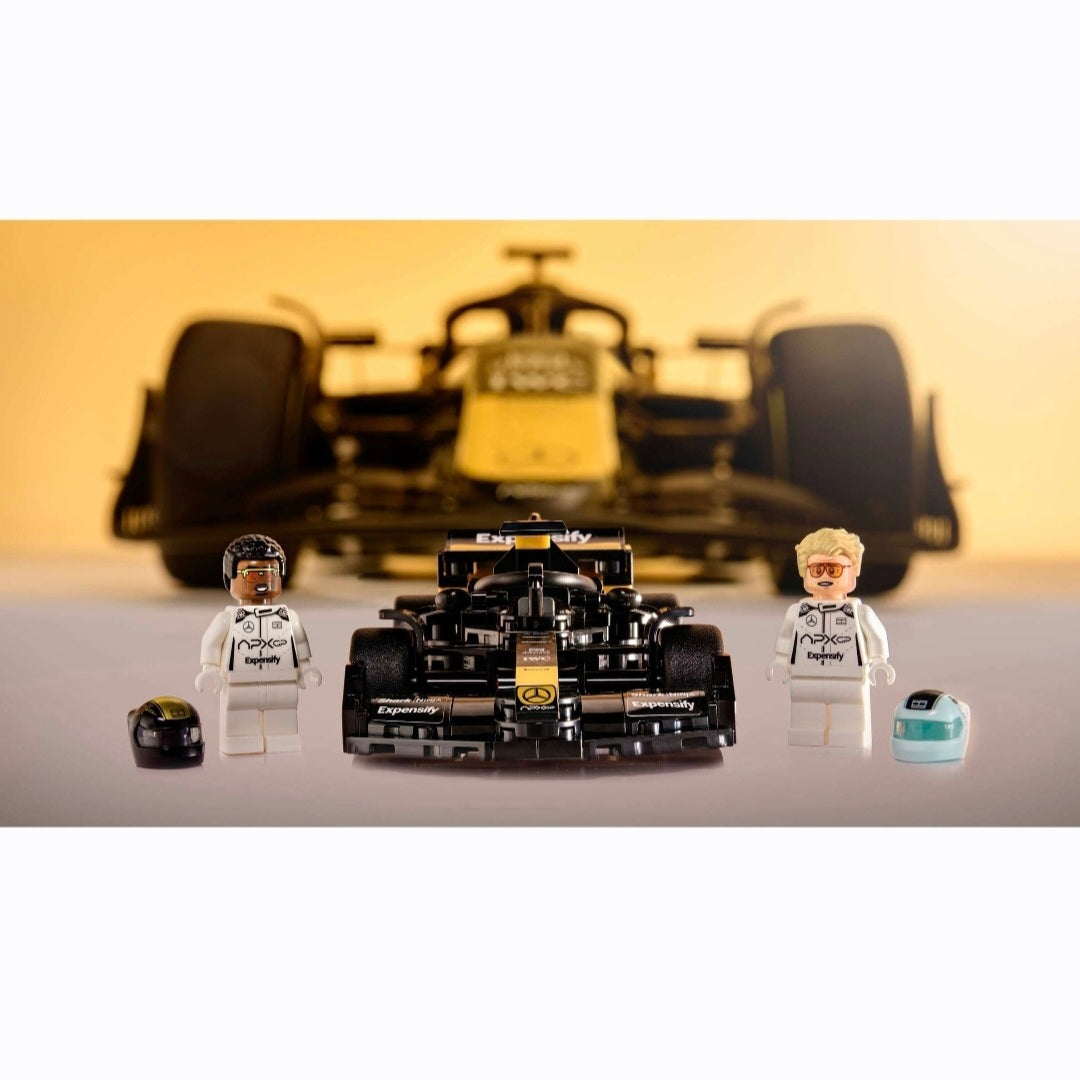 LEGO 77252: Speed Champions - APXGP team racewagen uit F1 The Movie
