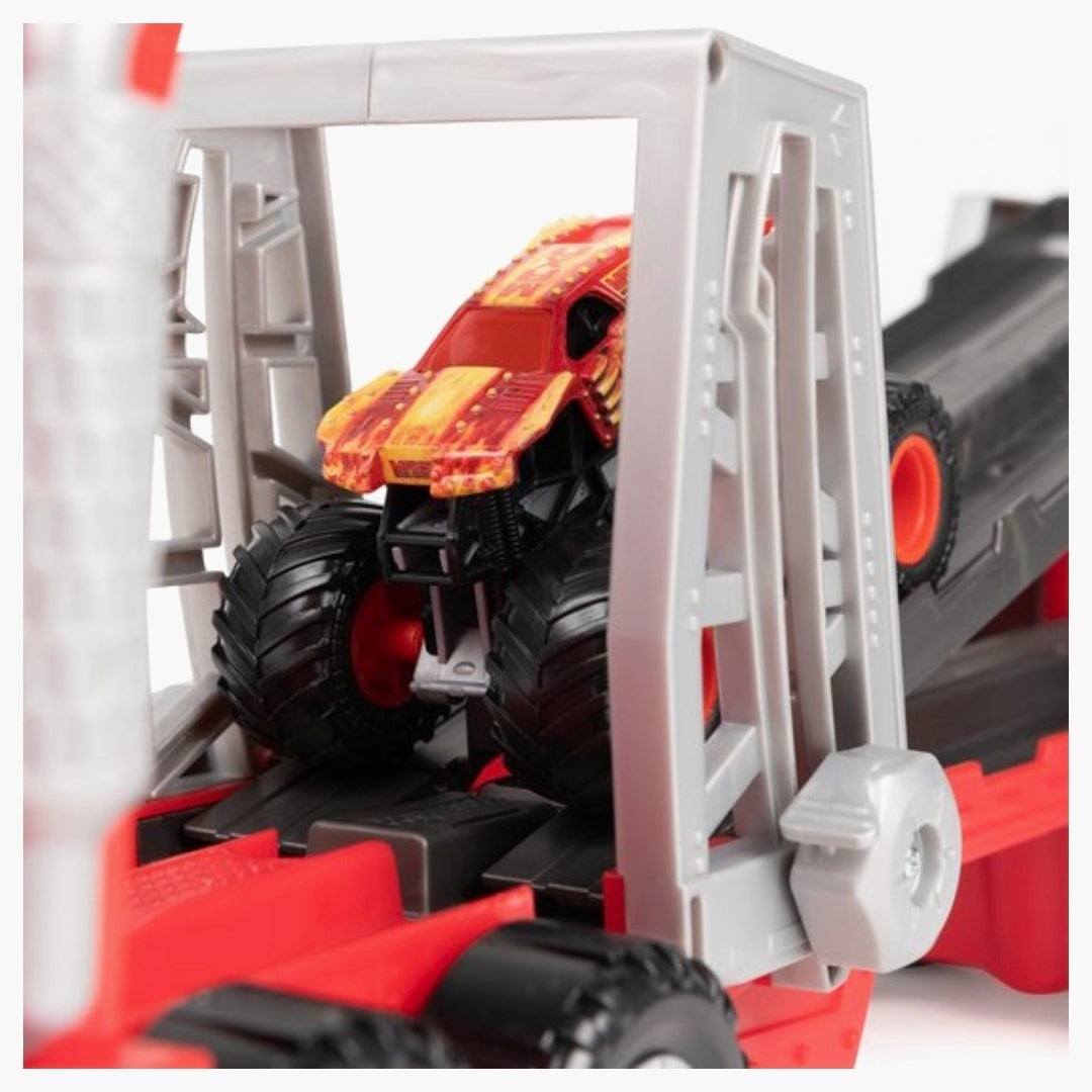Monster Jam: 2in1 Launch N'Go Hauler Speelset
